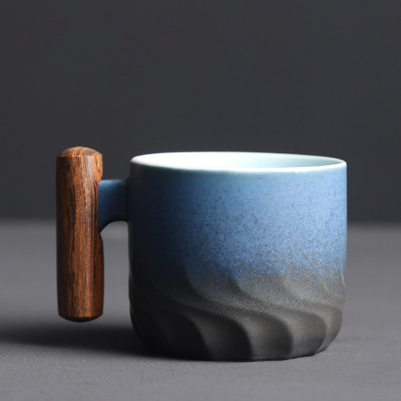 Handgefertigte Retro-Kaffeetasse aus Keramik