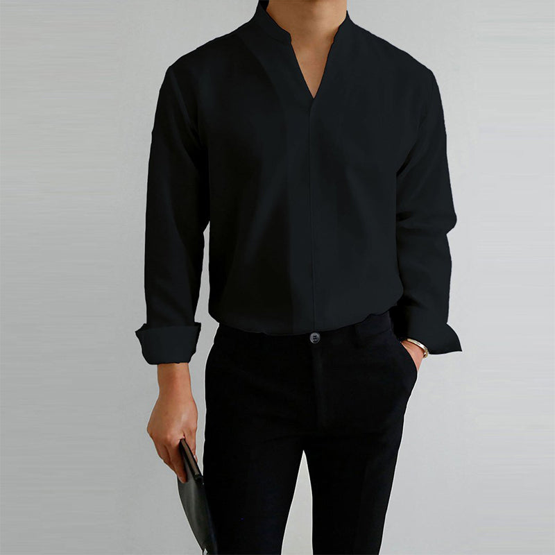 Einfarbiges Langarm-Shirt mit V-Ausschnitt