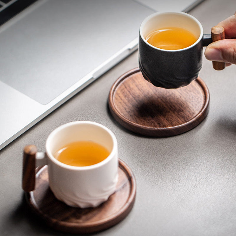 Handgefertigte Retro-Kaffeetasse aus Keramik