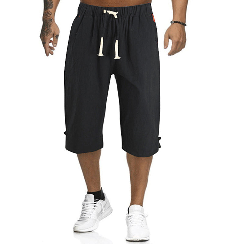 Lässige Cropped-Hose für Herren im Sommer