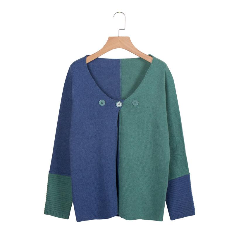 Kontrastfarbener Strickpullover