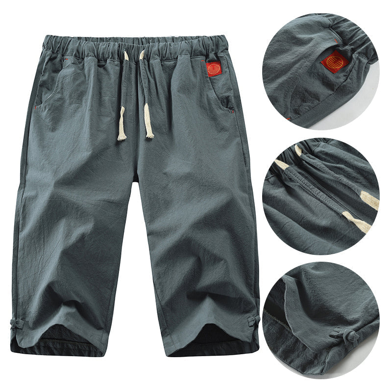 Lässige Cropped-Hose für Herren im Sommer
