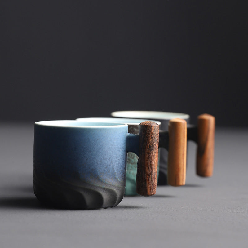 Handgefertigte Retro-Kaffeetasse aus Keramik