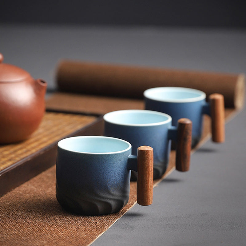 Handgefertigte Retro-Kaffeetasse aus Keramik