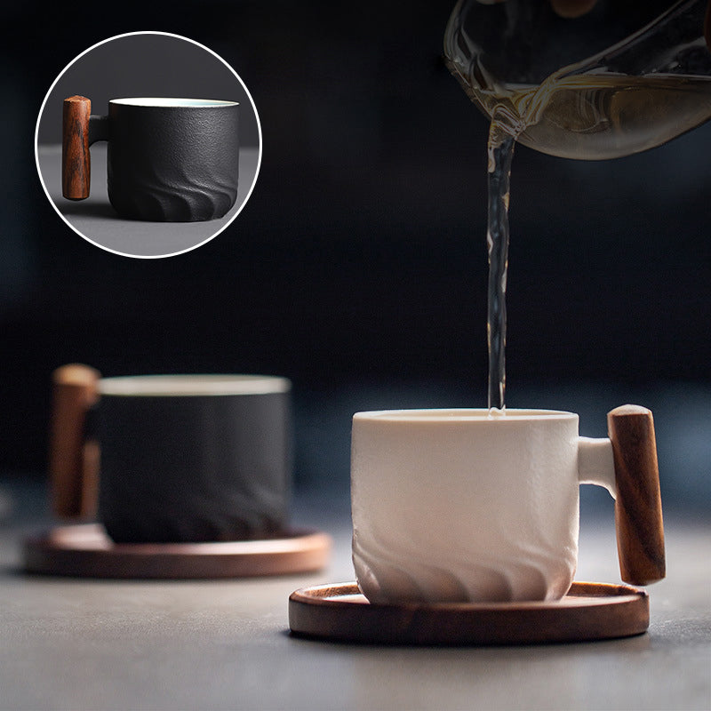 Handgefertigte Retro-Kaffeetasse aus Keramik